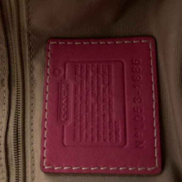 Used Coach shoulder bag - Picture 8 of 8